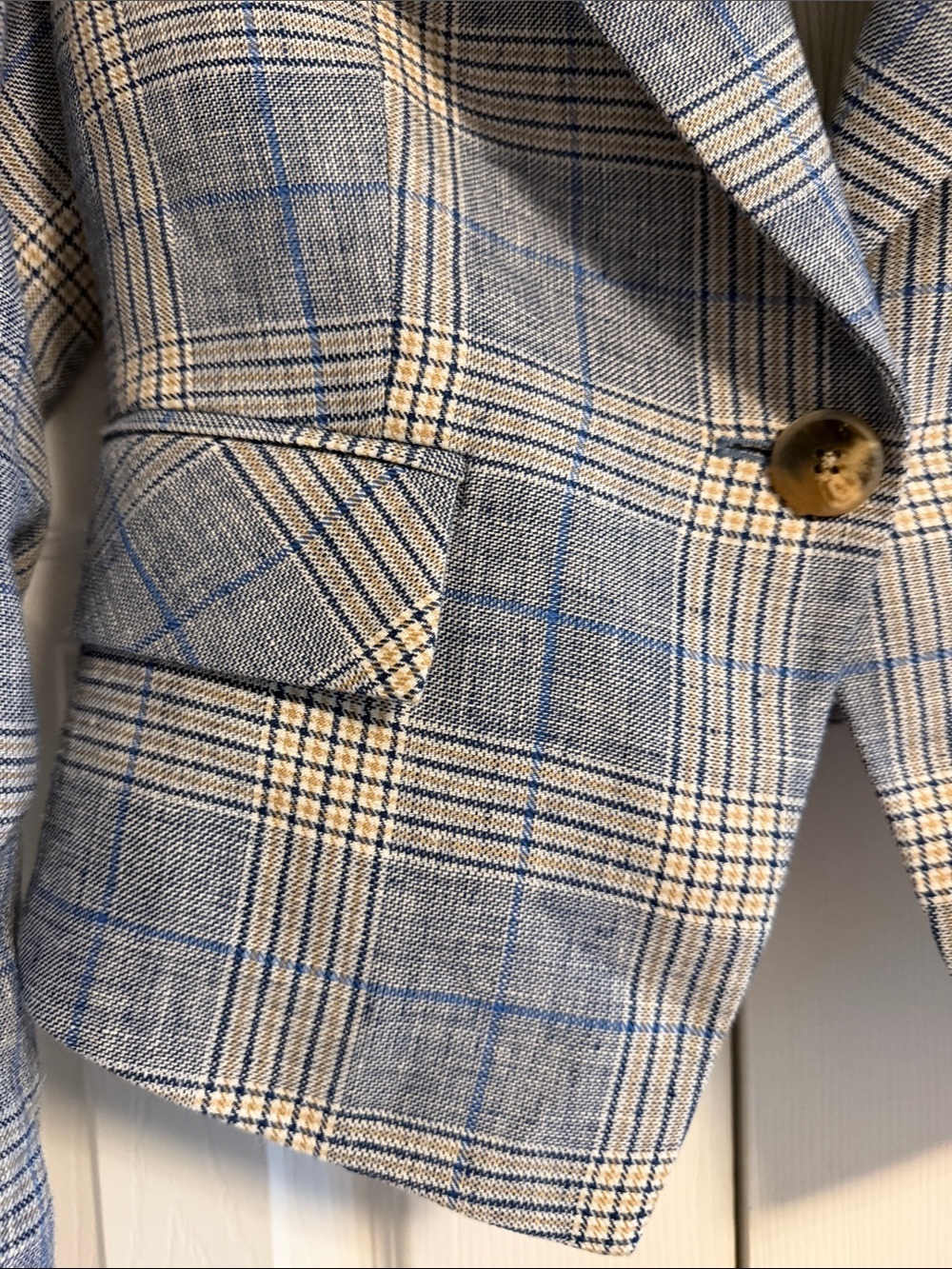 Veronica Beard Cropped Linen Blazer Blue White Tan Plaid Size 4 | Shoulder Pads - Picture 2 of 7